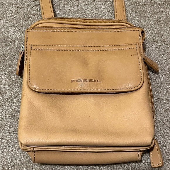 Fossil Purse - Picture 2 of 4